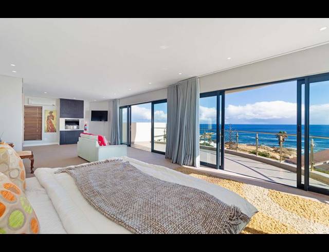7 BEDROOM HOUSE FOR SALE IN LLANDUDNO